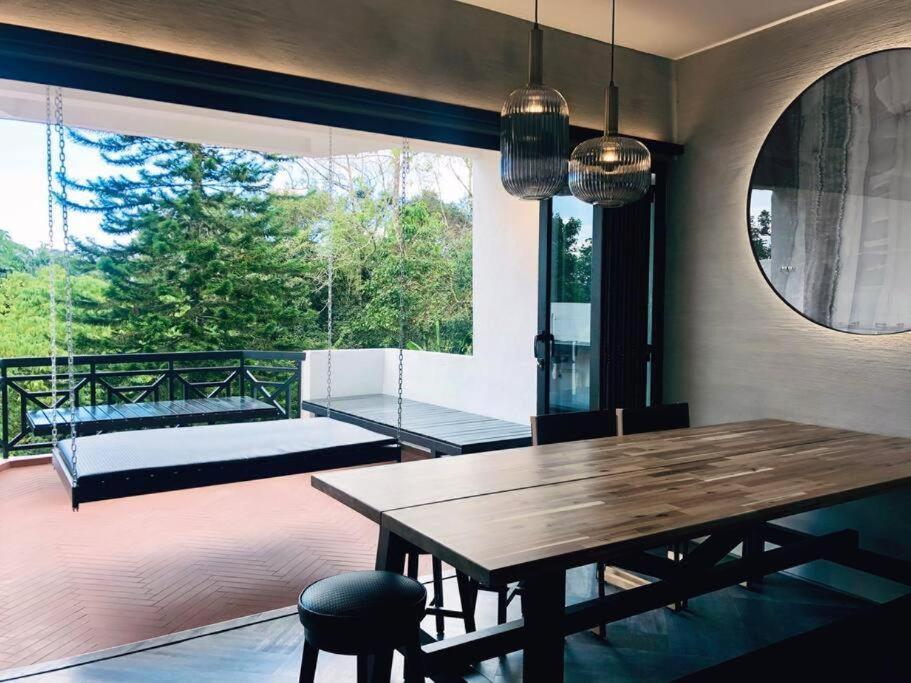 80 Colonie Apartment Fraser Hill Bagian luar foto